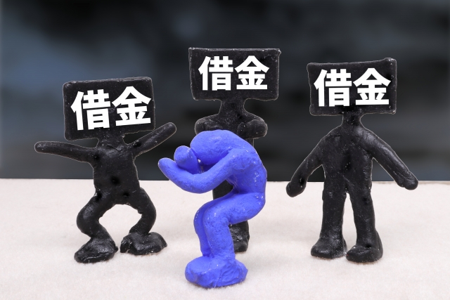 借金に押しつぶされる。高岡市の弁護士や司法書士への無料相談に一歩踏み出す